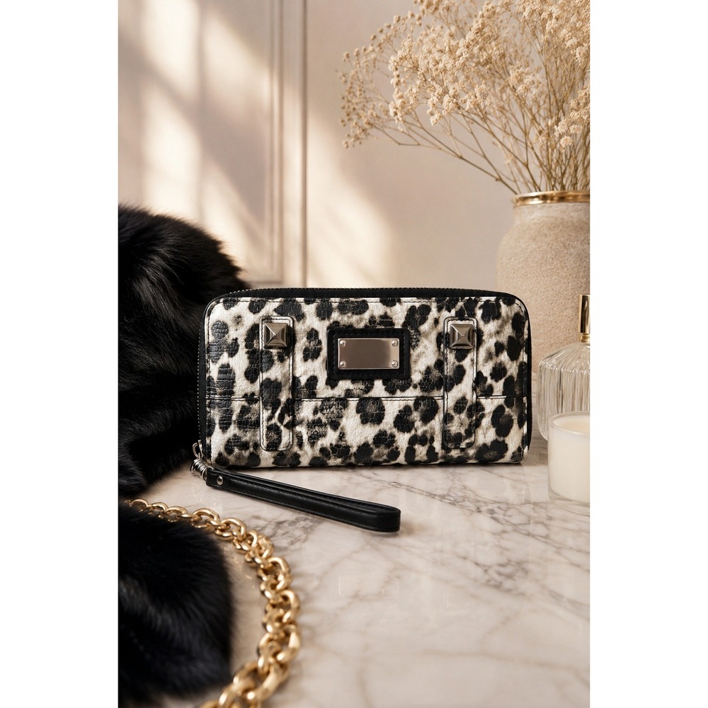 Guess Leopard‎ Print Zip Around Wallet Wristlet Mob Wife Animal Print Clutch